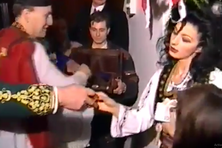 Arkan kupuje Cecu od seste Lidije