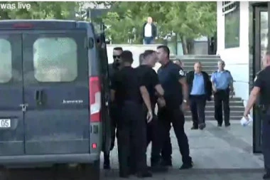 UHAPŠENIM SRBIMA U BANJSKOJ MESEC DANA PRITVORA! Oglasio se advokat: Očekujemo da ISTINA izađe na videlo!