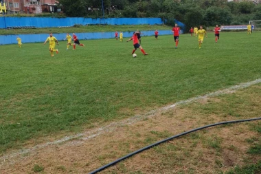 IGRAČI ŠAMOTA BEZ ŠANSI PROTIV TIMA IZ JELENCA: Sastav Mladosti je brojao do osam!