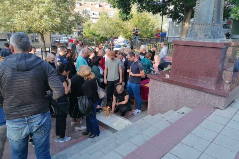 Meštani Zvečana i drugih opština