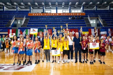 FANTASTIČAN USPEH NAŠIH OSNOVACA! AMSS reprezentacija prva u Evropi u poznavanju saobraćajnih propisa!