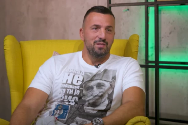 TOMOVIĆ ŽESTOKO POTKAČIO BIVŠE DEVOJKE! Obratio se poznatom muškarcu: Da staviš periku...