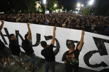 UJEDINILI SE SVI SRPSKI NAVIJAČI: SLOGA biće PORAZ VRAGU!