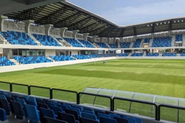 ISTORIJA UŽIVO: Došao je i taj dan - vreme je da se odigra prva zvanična utakmica na novom lozničkom Lagatoru!