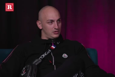 DESINGERICA RAZMIŠLJAO O SAMOUBISTVU! Dobio jezivi telefonski poziv u toku emisije, a ova scena će vas zaprepastiti!