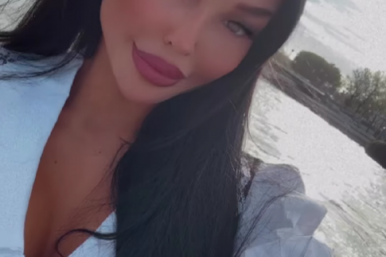 Maja Marinković plovi na Seni