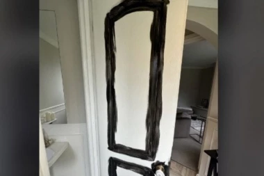 LATIO SE ČETKICE U NAMERI DA BELA VRATA PREFARBA U CRNO: Rezultat nije bio ni blizu onoga što je očekivao, kritike su samo pljuštale! (VIDEO)