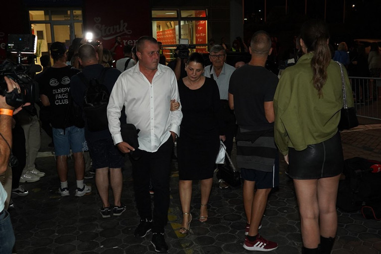 Aleksandra Prijović otac sa devojkom