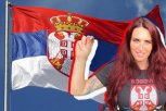 PRETNJE SMRĆU ZBOG TRI PRSTA I OPISA "KOSOVO JE SRBIJA" Britanska političarka na žestokom udaru zbog podrške Srbiji (FOTO)