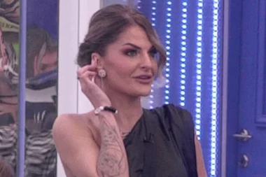 STIGLA PAPRENA KAZNA U ELITU: Hitna odluka Velikog šefa, nova učesnica prekršila najstrože pravilo!