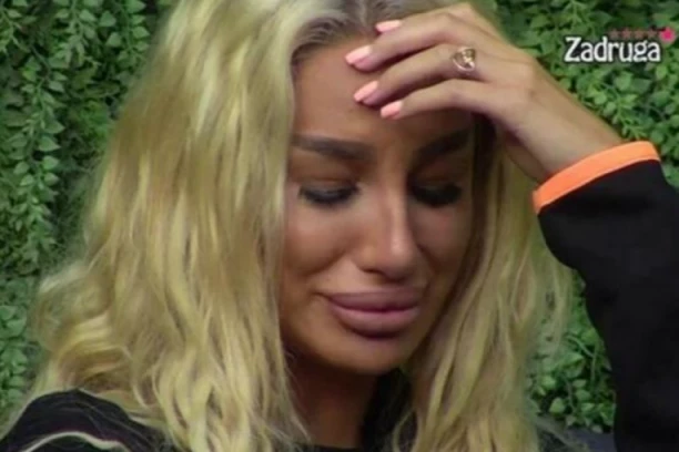 PRETNJE SMRĆU IZ CRIKVENICE STIGLE ZA BEOGRAD: TRUDNA Aleksandra Nikolić JEDVA PREŽIVELA noć, OVA poruka je IZBEZUMILA!