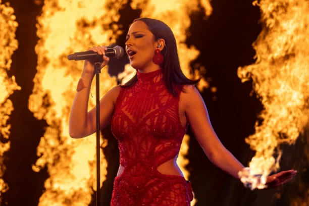 HRVATICA ŠOKIRALA PRIJU: Pročitala poruku uživo, ovome se nije nadala!