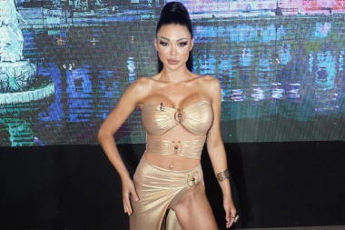 MAJA PONELA TAJNO ORUŽJE U ELITU: Takmičarima se ne piše dobro, od večeras kreće HAOS! (FOTO)