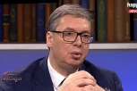 "SRPSKA GLAVA UZDIGNUTA ČELA IDE"! Predsednik Vučić poslao je važnu poruku GRAĐANIMA SRBIJE