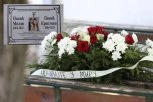 KIKO, SINE, OTVORI OČI! MILANE, NE IDI! Potresne scene u Duboni, sahranjeno troje mladih koji su žrtve masakra (FOTO/VIDEO)