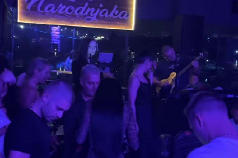 Stefan Karić snima Maju Marinković