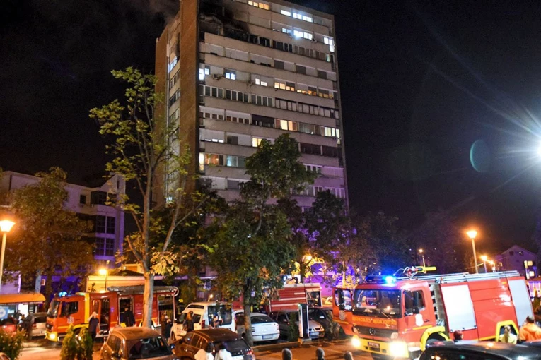 LJUDI IZGUBILI NAJMILIJE I OSTALI BEZ KROVA NAD GLAVOM: Strašni prizori dan posle vatrene stihije u Kragujevcu