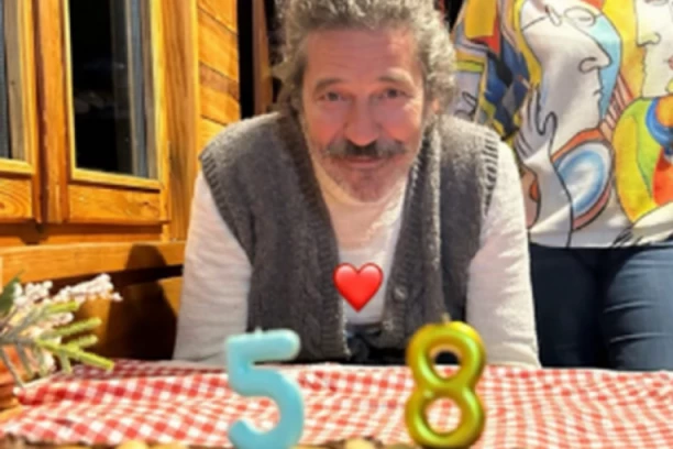 VUNENI DŽEMPER, TORTA I NAJBLIŽI ČLANOVI PORODICE! Ovako je slavni Gagi Jovanović proslavio 58. rođendan na Zlatiboru!