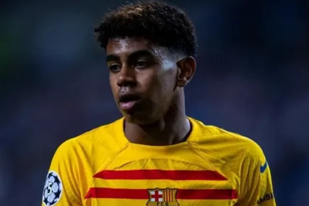 VEROVALI ILI NE: Postao NAJMLAĐI DEBITANT u Ligi šampiona, pa se "UNEREDIO"!