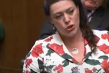 ALIŠA KERNS PONOVO NAPADA, SMISLILA JE PAKLENI PLAN: Kakav to udarac Britanija sprema Srbiji?