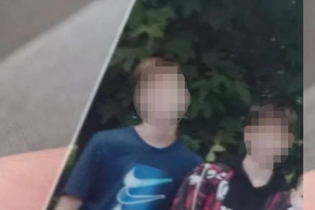 OVO SU UBIJENI DEČAK I OSUMNJIČENI ZA NJEGOVO UBISTVO: Bili dobri drugovi, na slikama zagrljeni - niko ne zna šta se desilo!