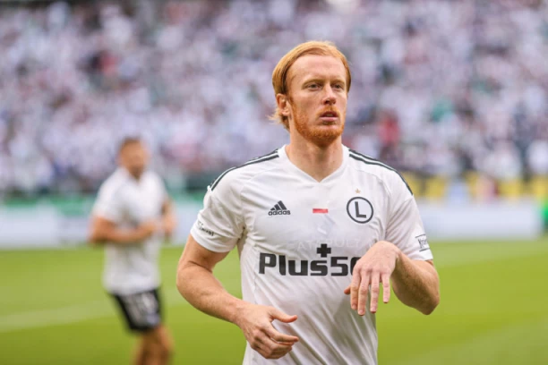 POLJACI OSTAVILI PANKOVA NA CEDILU: Neverovatan potez Legije