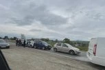 LANČANI SUDAR U KRAGUJEVCU: Zakucala se četiri vozila - ima povređenih!