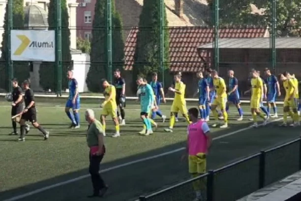 "STUDENTI" LOŠE ZAPOČELI OKTOBARSKI ISPITNI ROK: Lagana trojka - Zemunci održali fudbalski čas na Bežaniji!