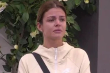 "MUŽ MI NE POMAŽE, BAVI SE SVOJIM DETETOM"! Bivša zadrugarka PALA U OČAJ NAKON POROĐAJA, donela važnu odluku!