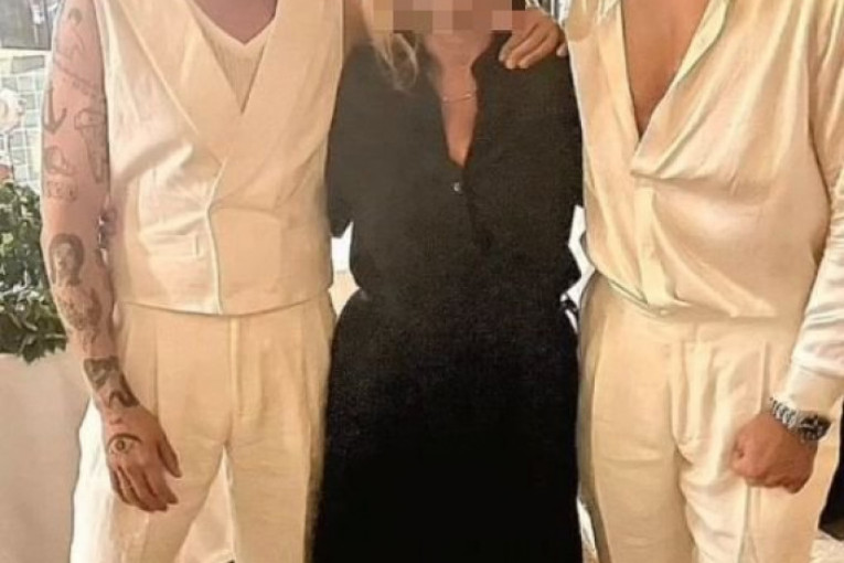 Lepa Brena na gej venčanju