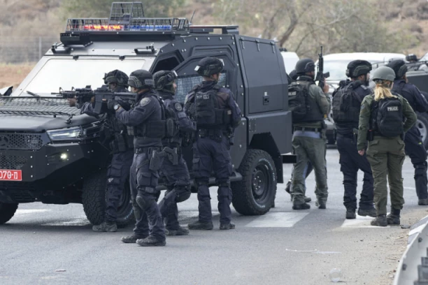 TERORISTA GLUMI NOVINARA? Otkrivena užasna istina! Bio umešan u najveći masakr decenije, a sada slobodno putuje