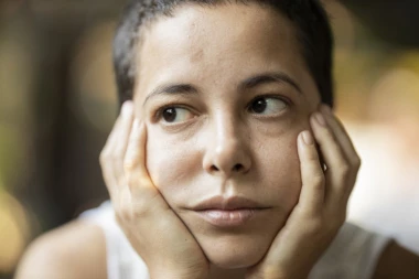 “MUŠKARCI SU ME PROZIVALI, A ŽENE SU MI SE PODSMEVALE”: Fitnes instruktorka zbog BIZARNOG RAZLOGA promenila svoje ime