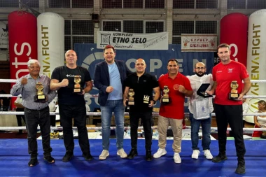 BOKS UJEDINIO BALKAN