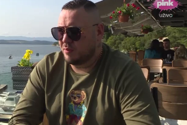 CAR PROGOVORIO O ŽENI KOJA NOSI NJEGOVO DETE: Ovo je kompletne ISTINA o AFERI koja drma javnost!