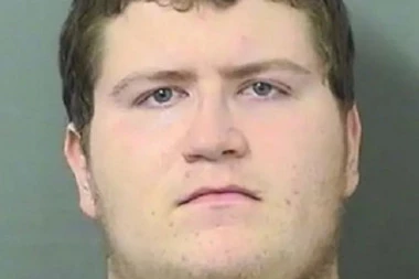 KRENUO U BIVŠU ŠKOLU DA POBIJE SVE! Mladić hvaćen u rutinskoj kontroli na putu, policija pronašla SPISAK, a onda i DVE JEZIVE STVARI