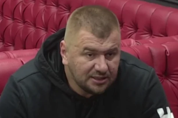 JANJUŠ NAPUŠTA ELITU?! Otkriveni detalji ugovora sa produkcijom, IZLANUO SE uživo u programu!