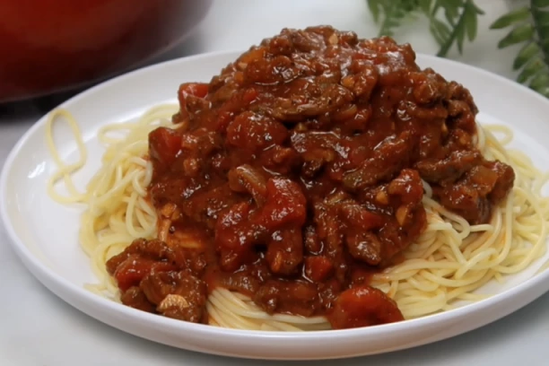 OVE ŠPAGETE SU BOLJE I OD BOLONJEZA: Ništa jednostavnije a ni ukusnije skoro niste probali, napravite ih još VEČERAS!