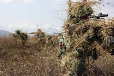 MINISTARSTVO ODBRANE: Realizovana taktička obuka izviđačkih jedinica Vojske Srbije