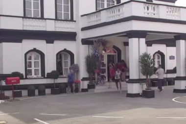 VEČERAS BOMBA ULAZI U ELITU: Produkcija donela ŠOK ODLUKU o toku rijalitija!