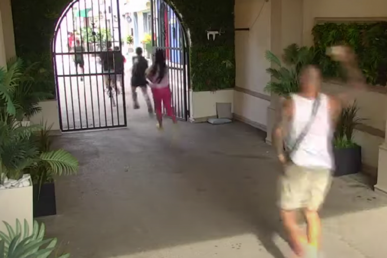 Otvorena prodavnica u Eliti