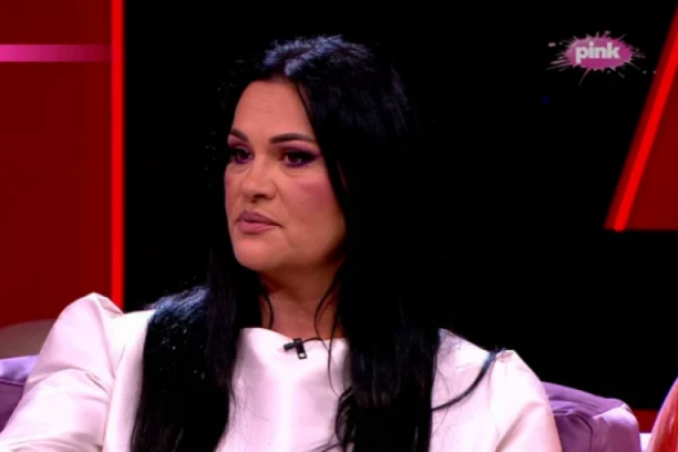 PORODIČNA TRAGEDIJA JANE TODOROVIĆ: Pevačica progovorila o najvećem BOLU!