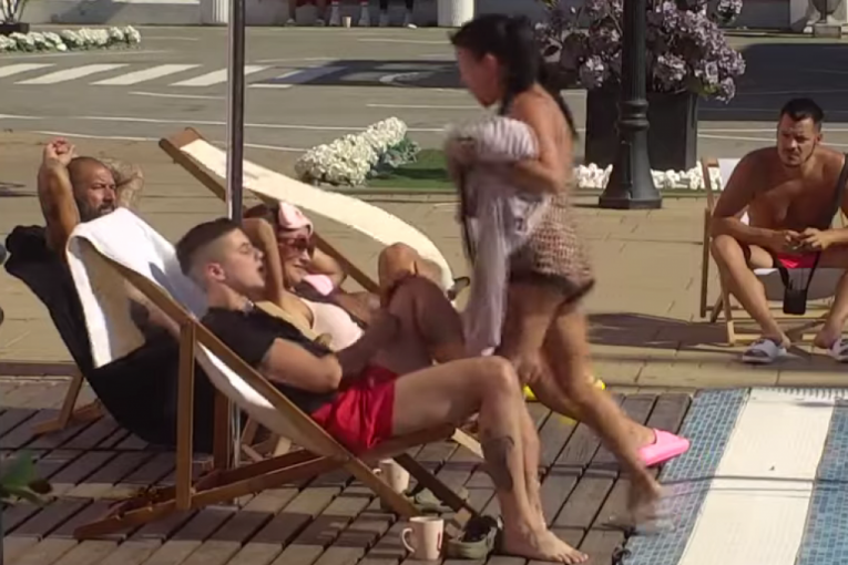 Bojana Pavlović i Marija Malivuk Elita 7 Zadruga svadja