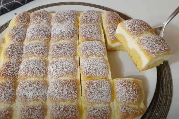 KOLAČ SPREMAN ZA 15 MINUTA! Popularna poslastica za kojom je lud CEO SVET, ukusnija od bilo koje torte, a shvatićete zbog čega (FOTO)