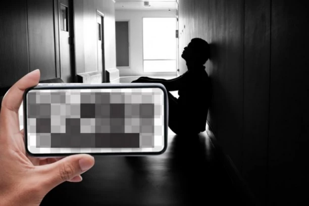 OBESIO SE, NIJE MOGAO VIŠE DA IZDRŽI: Dečak oduzeo sebi život, maltretirali su ga u školi zbog HOMOSEKSUALNOSTI, optužbe protiv nasilnika odbačene