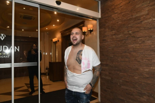 ĐAVIJEV SIN PROMENIO LIČNI OPIS: Smršao 30 kilograma, nećete verovati kako sad izgleda!