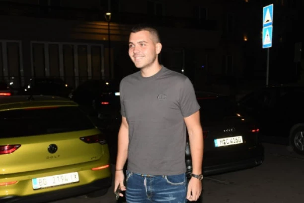 IZ TERETANE NA ĐANIJEVU PROSLAVU: Viktor Živojinović spreman za PROVOD do zore! (VIDEO)