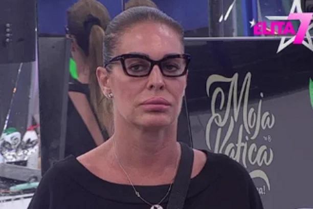 KAČAVENDA PROMENILA LIČNI OPIS: Pred kamerama uradila neočekivano, nećete je PREPOZNATI!