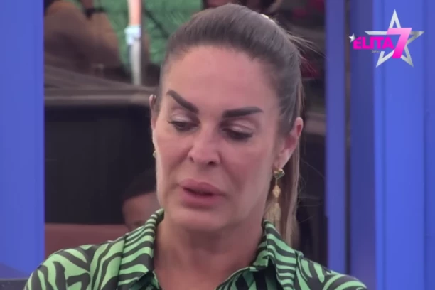 UZNEMIRUJUĆE IZDANJE MILENE KAČAVENDE: Lice joj se izdeformisalo, sva nabubrela (FOTO)