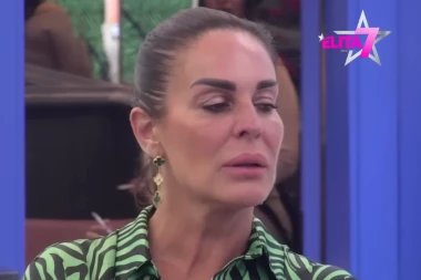 SRAMNO! Kačavenda ponovo uhvaćena u LAŽI - spremna na sve zarad fanova, Miljana Kulić je RASKRINKALA!