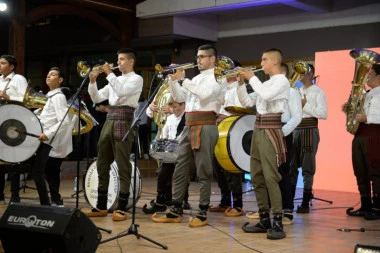U čast obeležavanja godišnjice održavanja Prvog sabora trubača i proslave Dana Kulturnog centra u Guči će ovog vikenda zagrmeti trube!